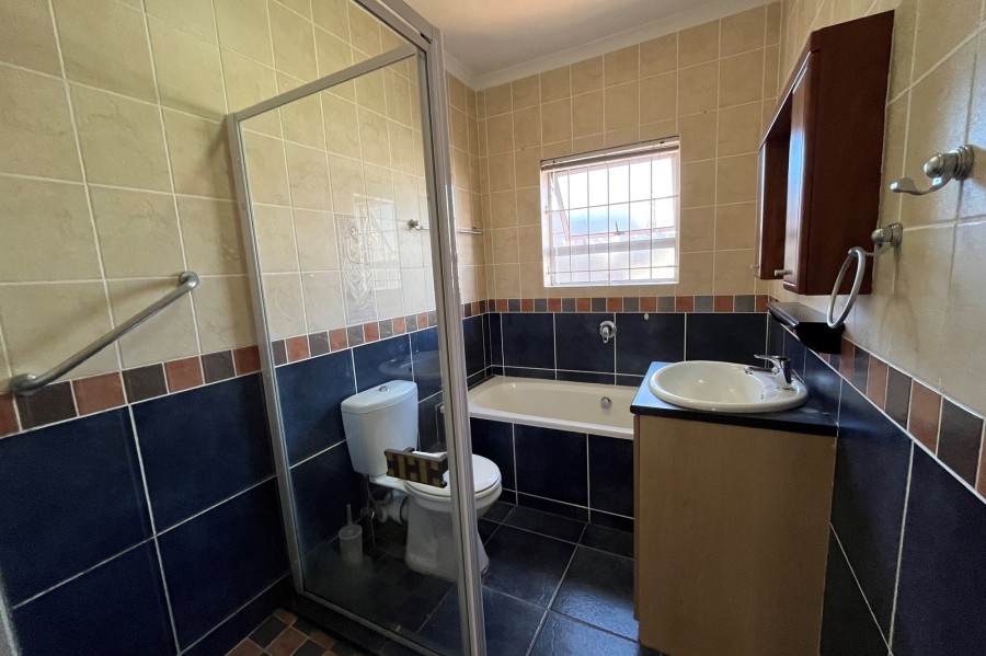 To Let 3 Bedroom Property for Rent in Soneike Western Cape